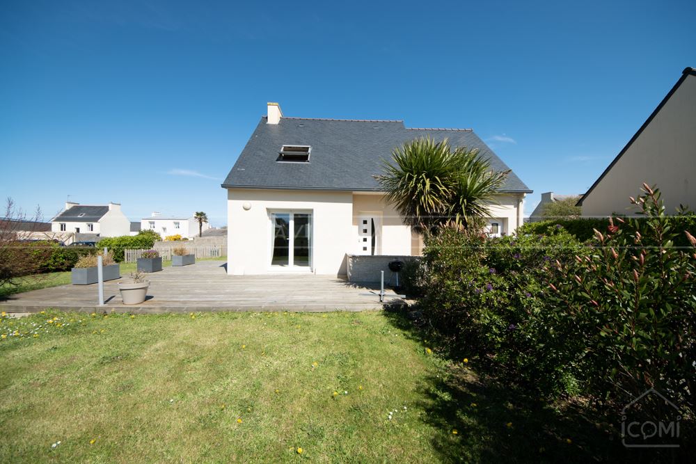 MAISON INDIVUDUELLE T5 DE 2006 AVEC GARAGE ET 3 CHAMBRES SUR TERRAIN CLOS DE 775M² photo 5