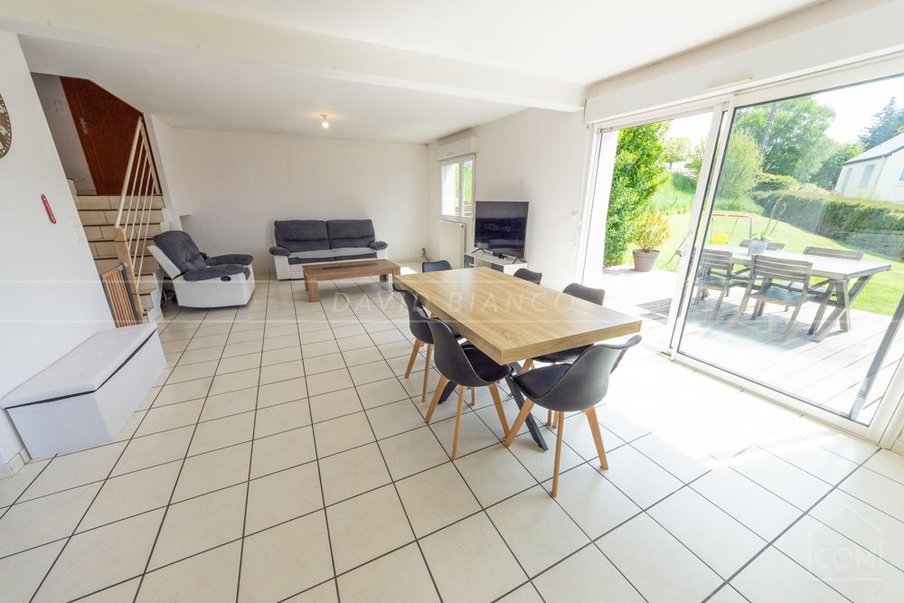 MAISON T5 75M² DE 2003 SUR TERRAIN DE 500M² AVEC 3 CHAMBRES - TERRASSE - GARAGE