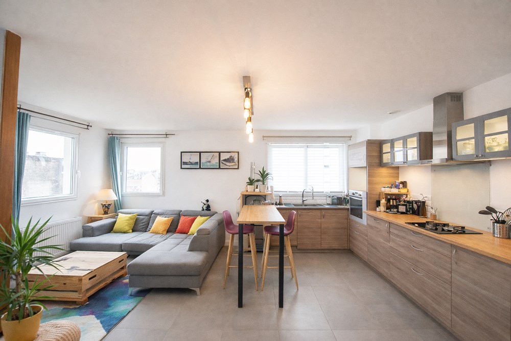 MAISON 110M² - T4 - 3 CHAMBRES - GARAGE - JARDIN - RENOVEE - COUP DE COEUR - EXPOSITION IDEALE photo 2