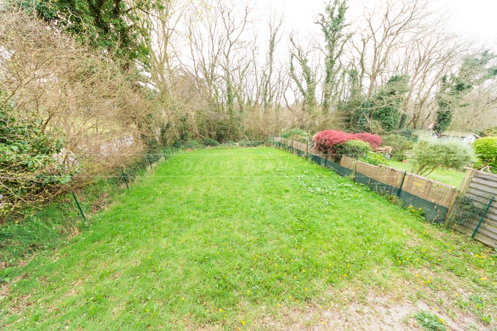 APPARTEMENT T3 52M² AVEC TERRASSE JARDIN PRIVATIF DE 85M² ET PLACE DE PARKING PRIVEE photo 2
