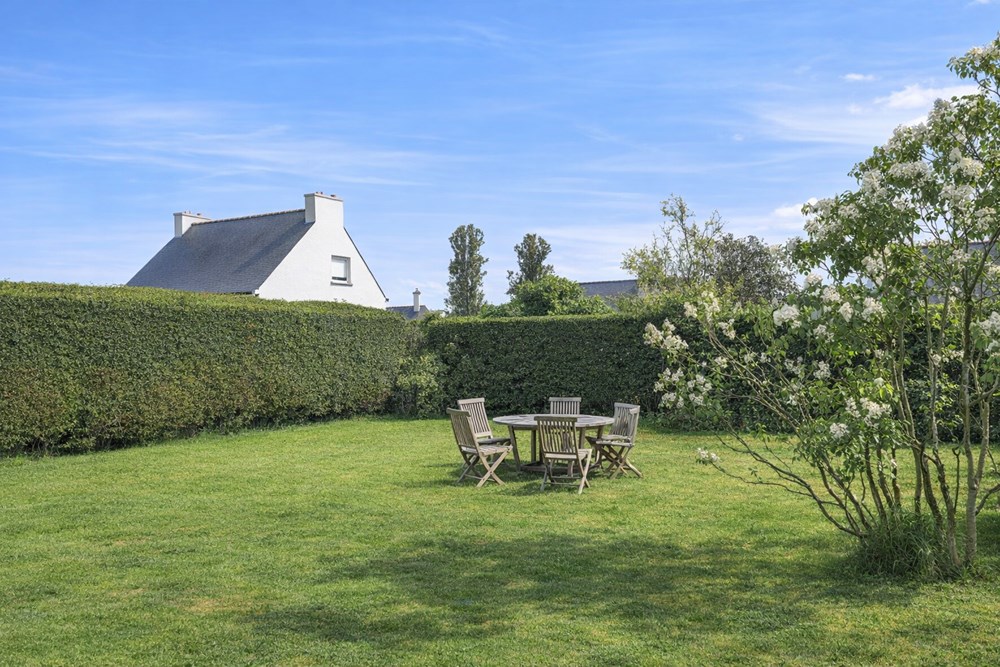 MAISON FAMILIALE - 6 CHAMBRES - PIECE DE VIE 50M² - TERRAIN +800M² - COUP DE COEUR - RARE photo 5