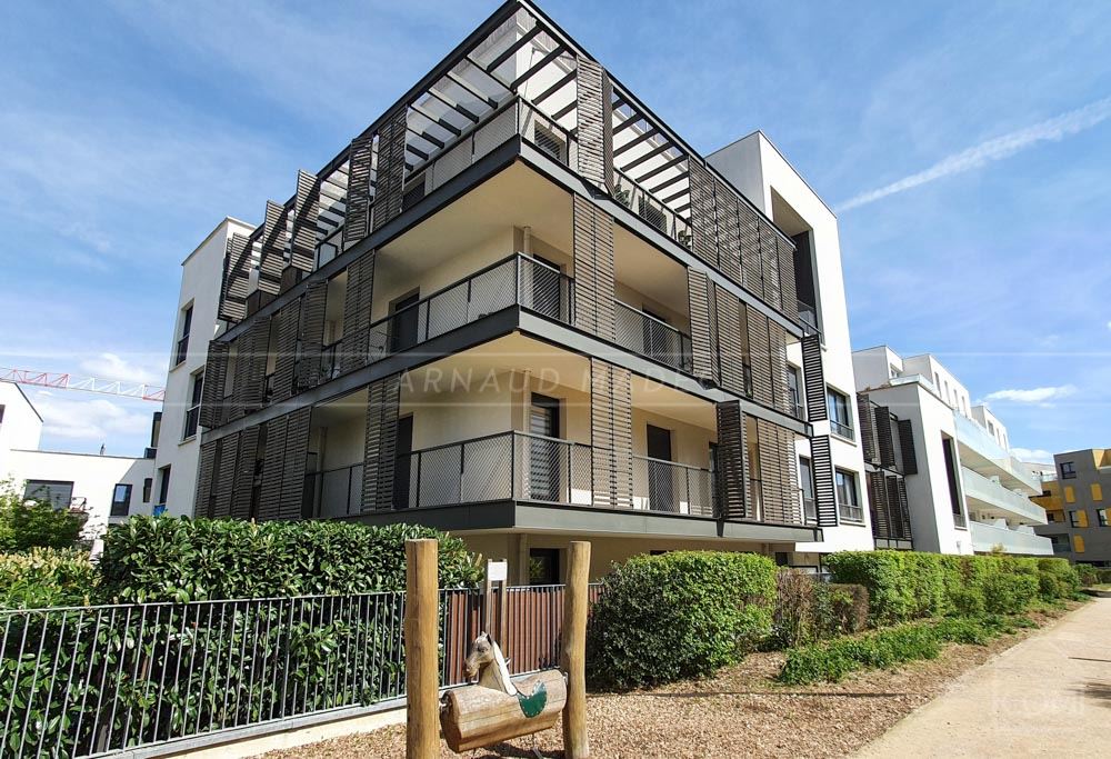APPARTEMENT T3 - JARDIN ET TERRASSE DE 55M² EXPO SUD OUEST - PARKING PRIVATIF DEUX VOITURES - CALME - STANDING - RARE photo 3