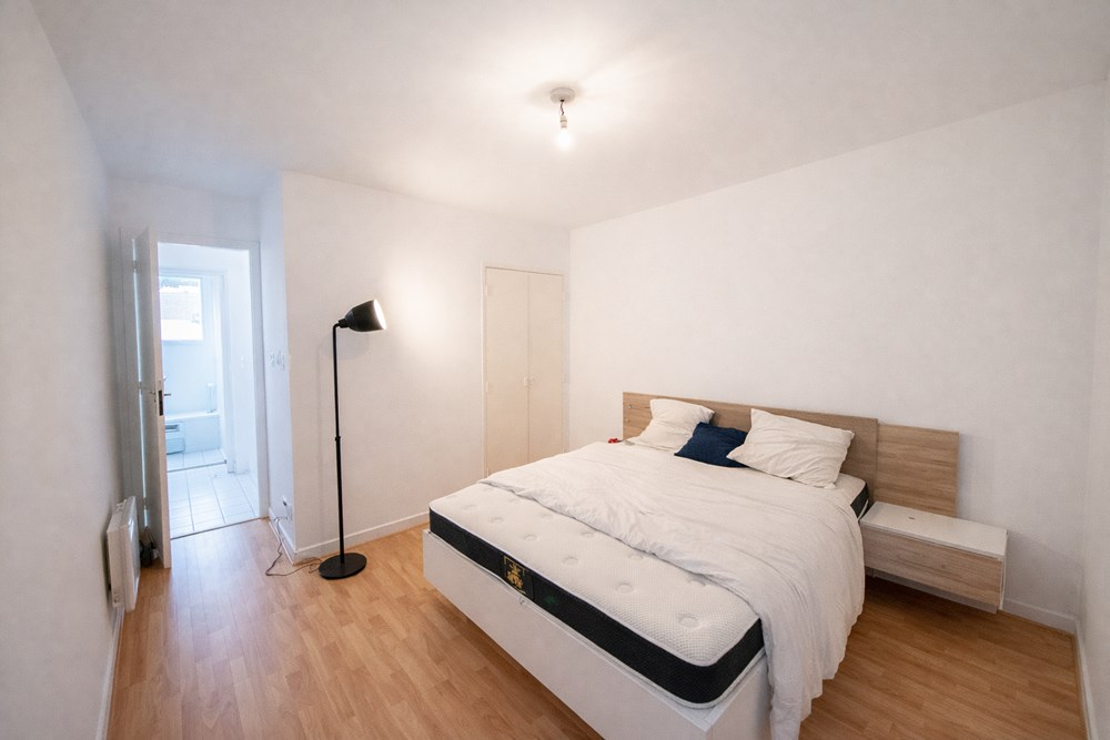 QUARTIER LE BOT PONT NEUF - APPARTEMENT T3- 2 CHAMBRES - LUMINEUX - VUE DEGAGEE - CALME - RENOVATION RECENTE photo 3