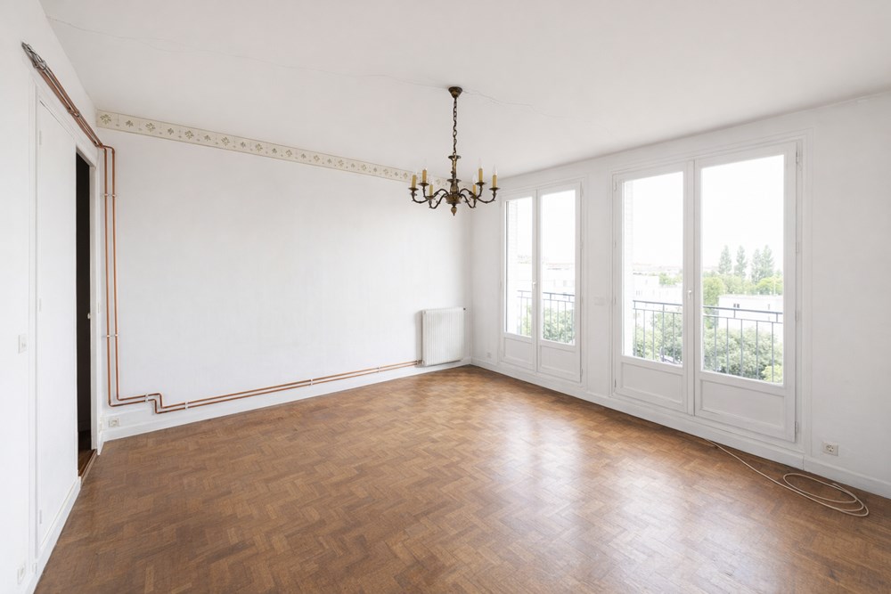APPARTEMENT - QUARTIER ST MICHEL - T4 - 72M² - 3 CHAMBRES- SANS VIS A VIS -BALCON- DALLE BETON - GARAGE -CAVE - photo 2