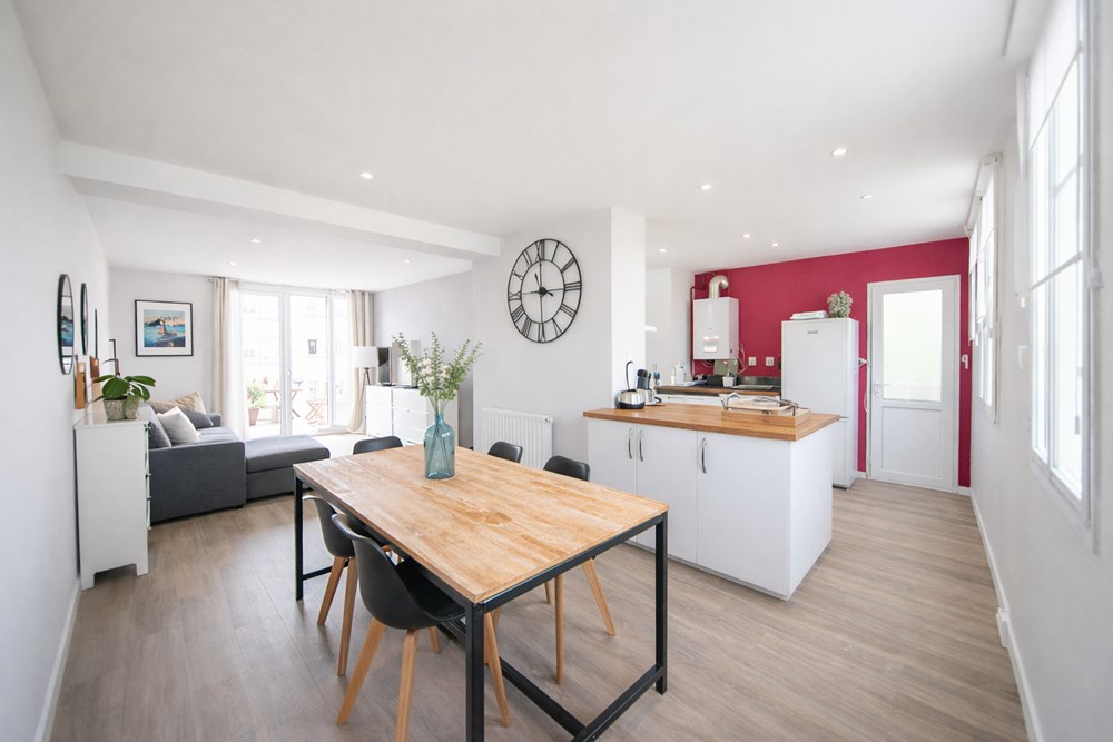 APPARTEMENT REFAIT A NEUF - PETIT PARIS - 60M² - 1 CHAMBRES POSSIBLE 2 - GRAND SEJOUR - BALCON - COUP DE COEUR photo 3