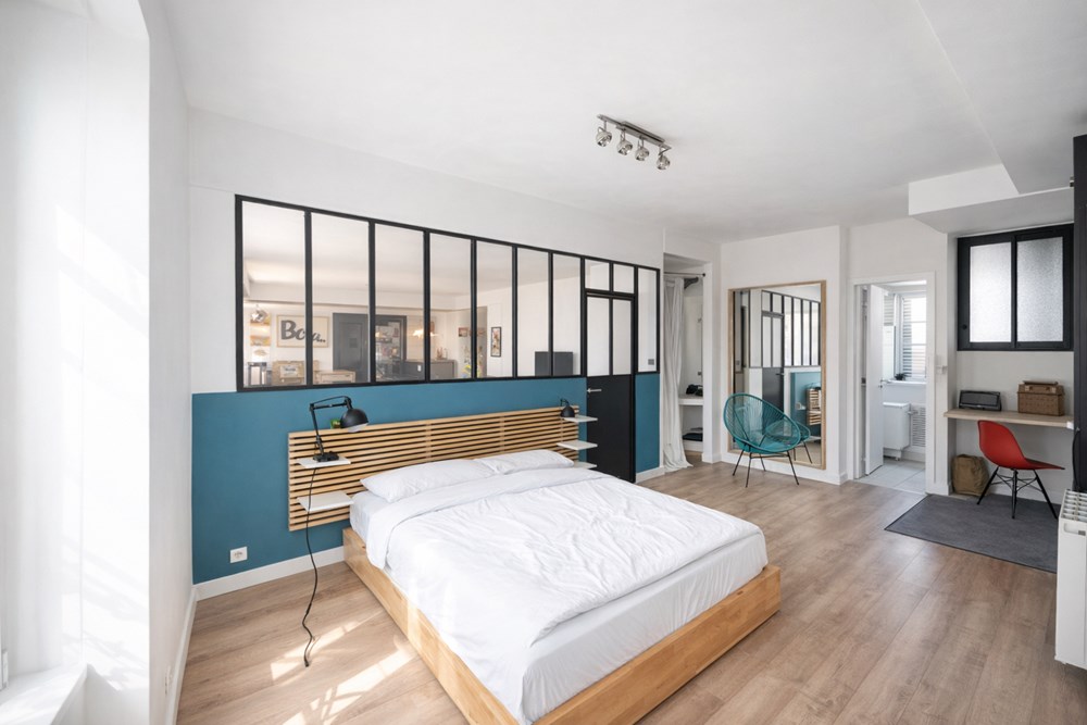 MAGNIFIQUE APPARTEMENT - STYLE LOFT - 110M² - CENTRE VILLE HISTORIQUE - VUE SUR L'ODET - 3EME ET DERNIER ETAGE photo 4