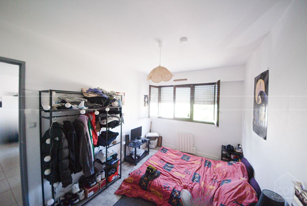 APPARTEMENT 45M² - 1 CHAMBRE - CENTRE VILLE - PLACE DE PARKING - DALLE BETON - PROCHE ECOLES photo 5