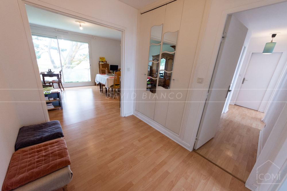 APPARTEMENT T4 83M² AU 3EME ETAGE SUR 4 AVEC 3 CHAMBRES DALLE BETON BALCON CAVE RANGEMENTS ASCENSEUR photo 5