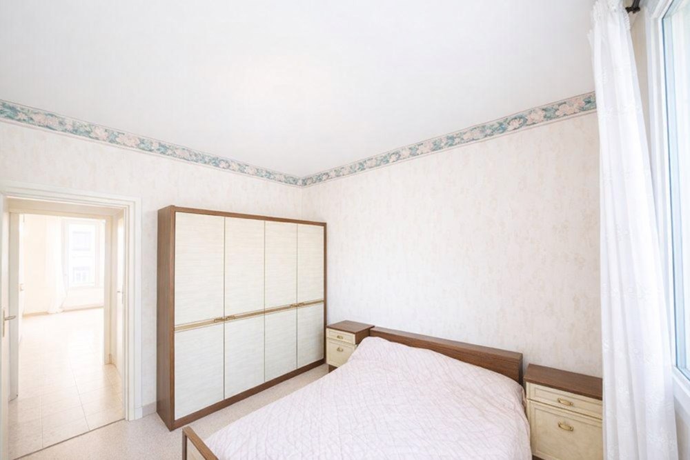 APPARTEMENT T4 DE 83 M² AVEC BELLE PIECE DE VIE - 2/3 CHAMBRES - TERRASSE - ASCENSEUR - VERDURE - CALME - RARE photo 4