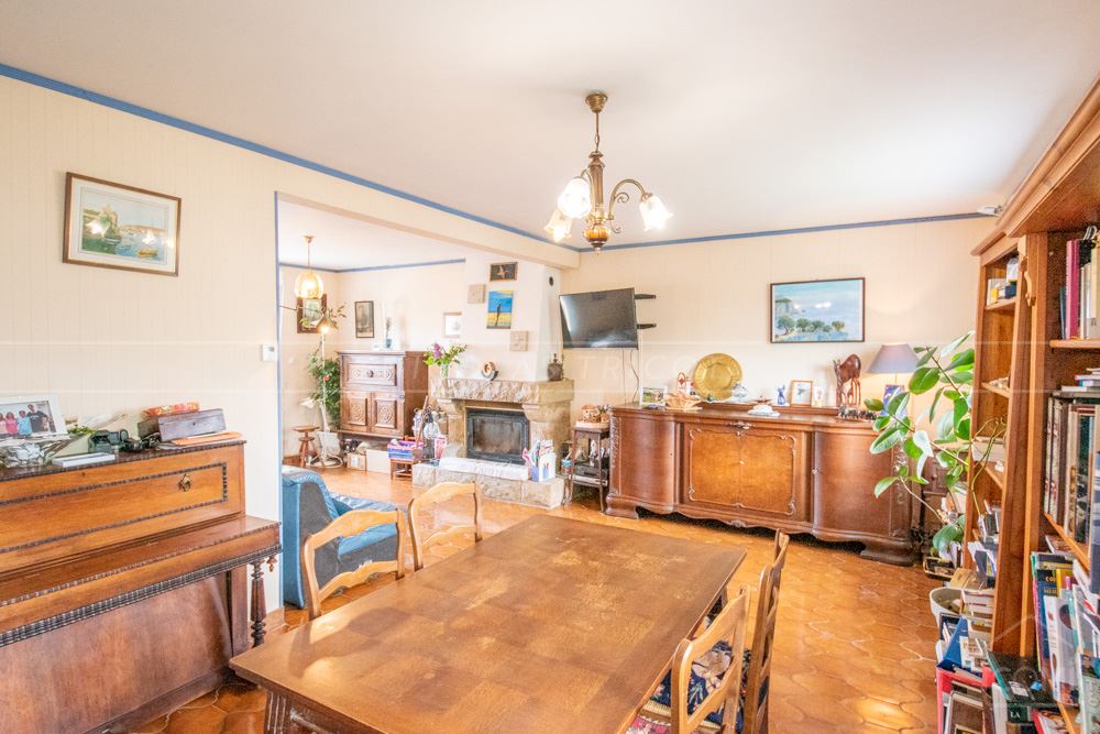 MAISON - T6 - 4 CHAMBRES - RIVE DROITE - SAINT PIERRE-QUILBIGNON - GARAGE / SOUS-SOL photo 4
