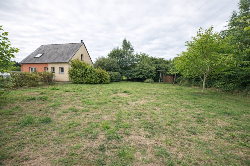 QUARTIER MARREGUES - MAISON BBC DE 2010 - 3 CHAMBRES - GARAGE - GRAND JARDIN DE 1330M² - RARE