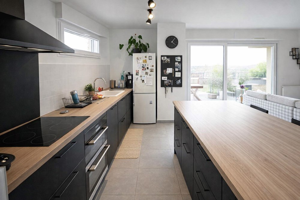 APPARTEMENT - RESIDENCE SECURISEE- ROOFTOP- TERRASSE- PARKING COUVERT ET AERIEN- photo 3