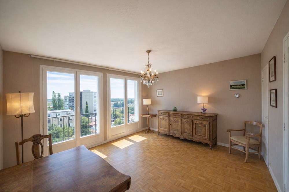 APPARTEMENT T4 - DERNIER ETAGE - BALCON - VUE MER ET JARDIN - DALLE BETON - RARE photo 2