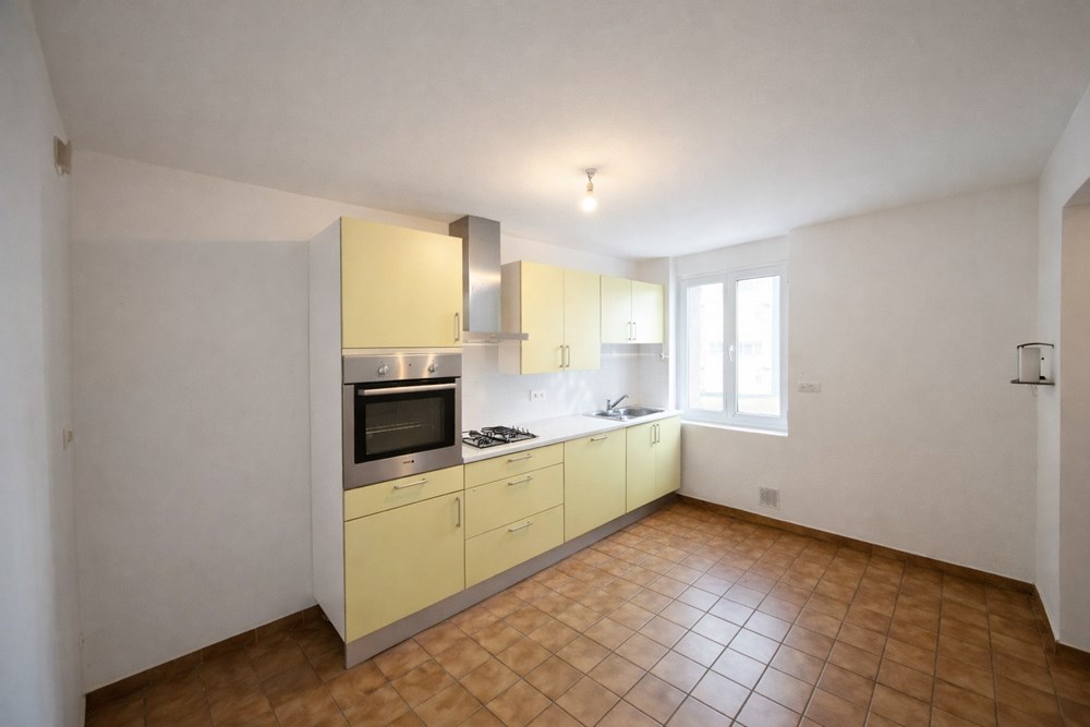 MAISON DE VILLE 75M² - 3 CHAMBRES - PIECE DE VIE 26M² - BOURG - JARDIN - DALLE BETON photo 3