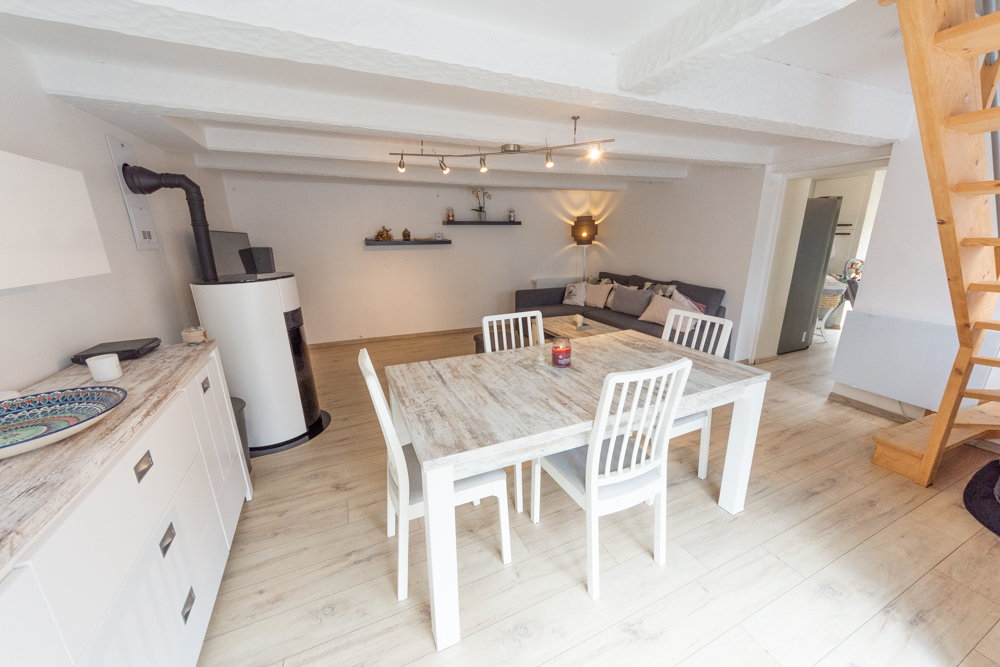MAISON DE VILLE T5 86M² SUR TERRAIN CLOS DE 235M² AVEC 3 CHAMBRES ET UN ABRI JARDIN photo 4
