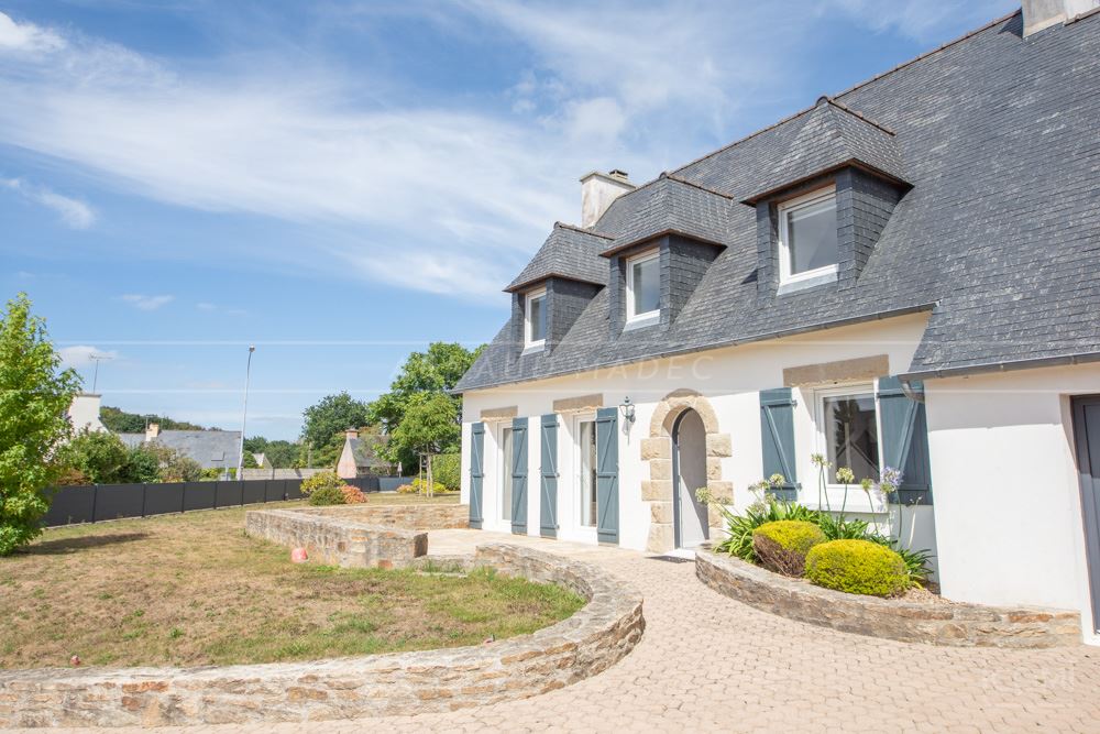 PROPRIETE 170M²/215M² - TERRAIN +850 M² - 5 CHAMBRES - EXPOSITION SUD OUEST - AUCUNS TRAVAUX - RARE photo 2