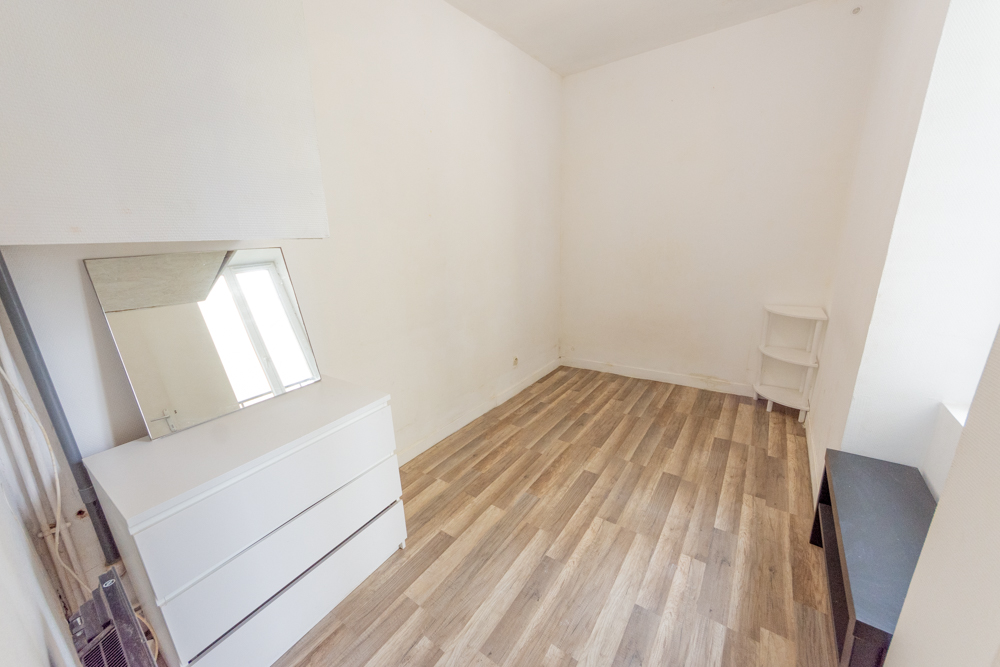 APPARTEMENT STUDIO MEUBLE DE 24M² AVEC COUR COLLECTIVE LIBRE DE LOCATAIRE - RENDEMENT LOCATIF INTERESSANT photo 5