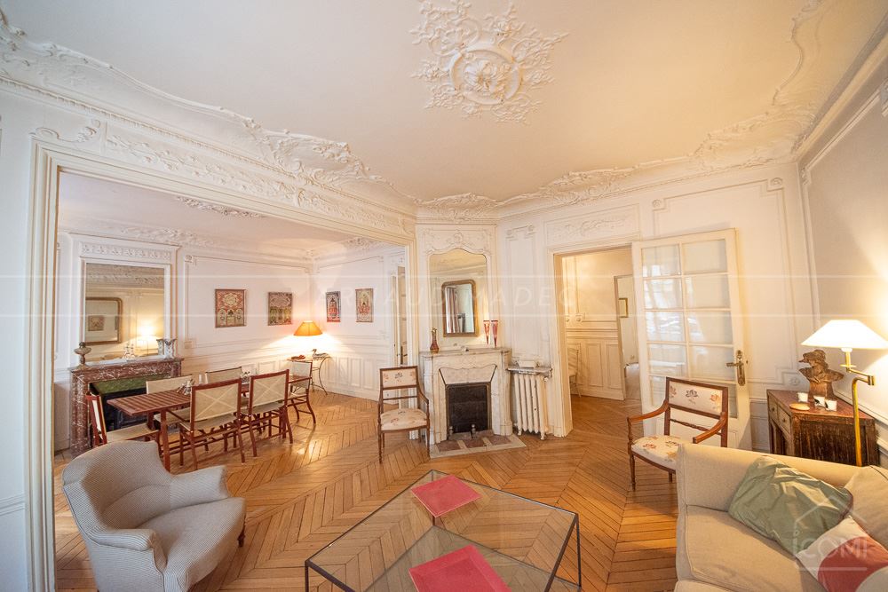 APPARTEMENT T4 DE 103 M² - SALON SEJOUR DOUBLE AVEC CHEMINEES/PARQUET/MOULURES/ROSACES - 2 BELLES CHAMBRES - RARE photo 5