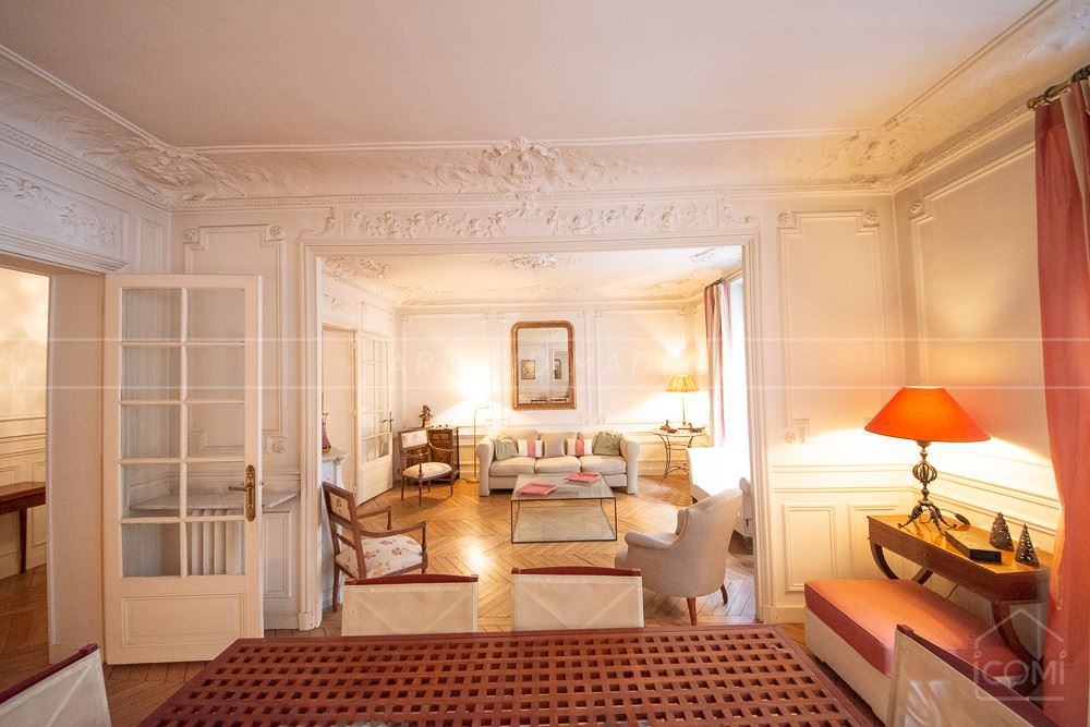APPARTEMENT T4 DE 103 M² - SALON SEJOUR DOUBLE AVEC CHEMINEES/PARQUET/MOULURES/ROSACES - 2 BELLES CHAMBRES - RARE photo 3
