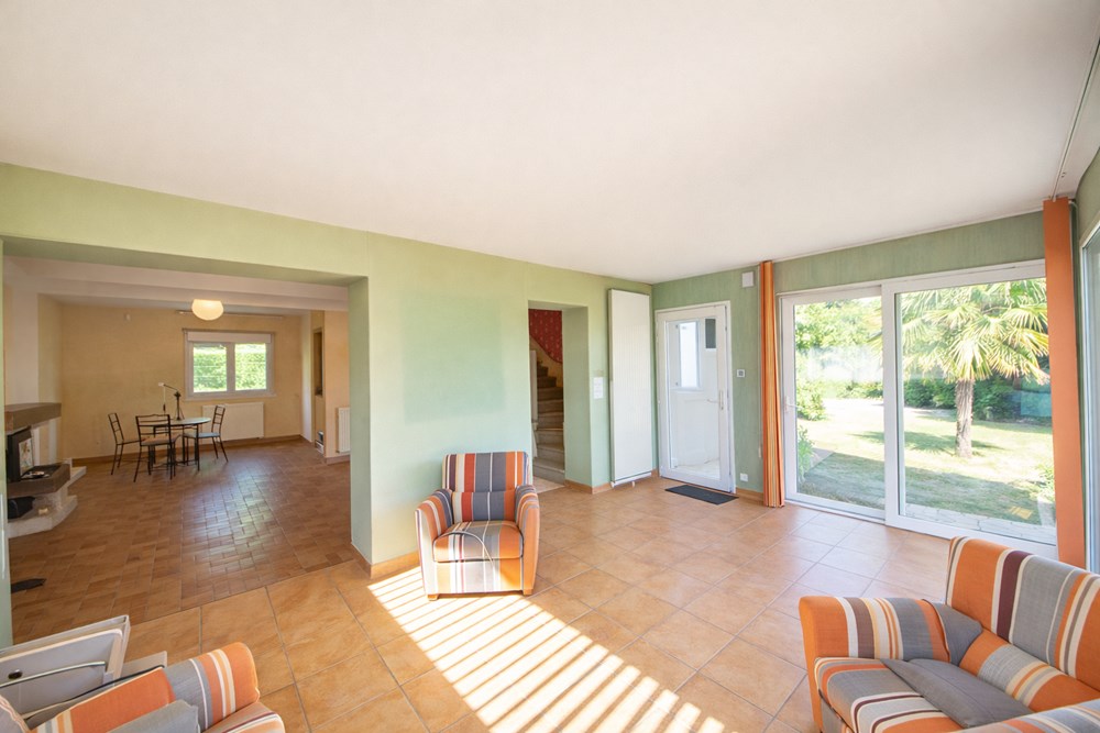 MAISON T6 DE 150 M² - TERRAIN DE +600M² - 4/5 CHAMBRES - GARAGE ET CARPORT - RARE photo 2