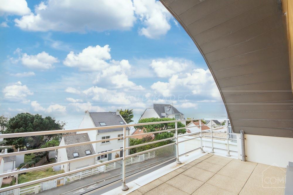 APPARTEMENT T3 - PIECE DE VIE EXPOSE SUD AVEC ACCES TERRASSE ET VUE MER - DOUBLE GARAGE (OPTION) - RARE