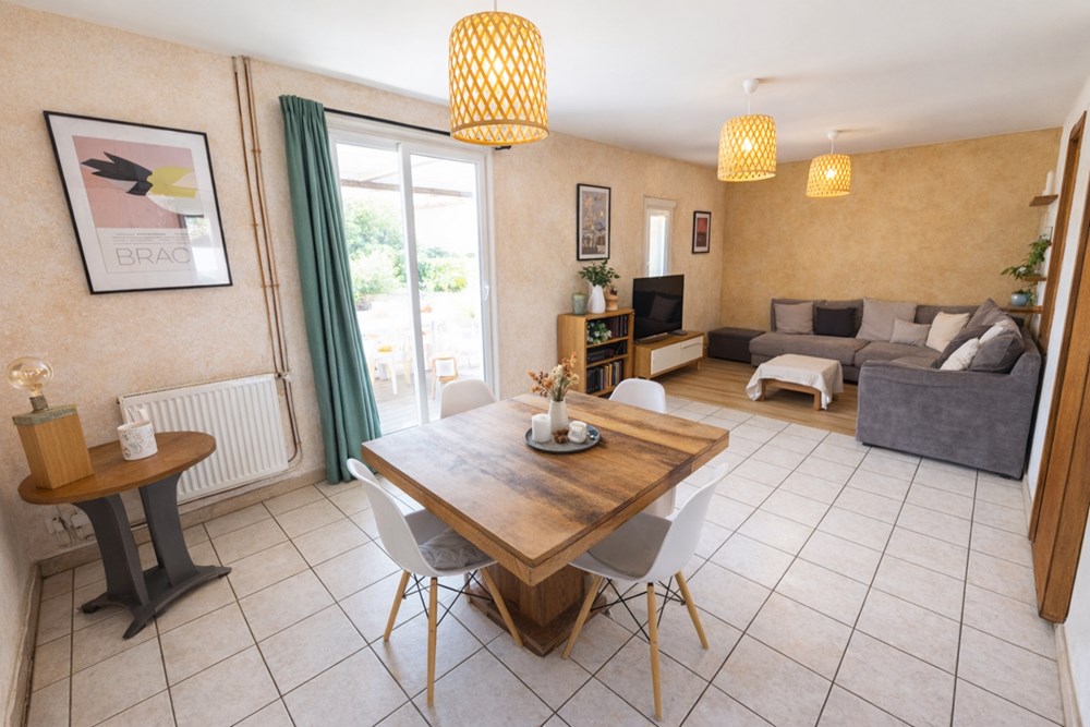 MAISON CITADINE T5 DE 110M² AVEC 3 CHAMBRES - GARAGE - TERRASSE - TERRAIN CLOS 375M²