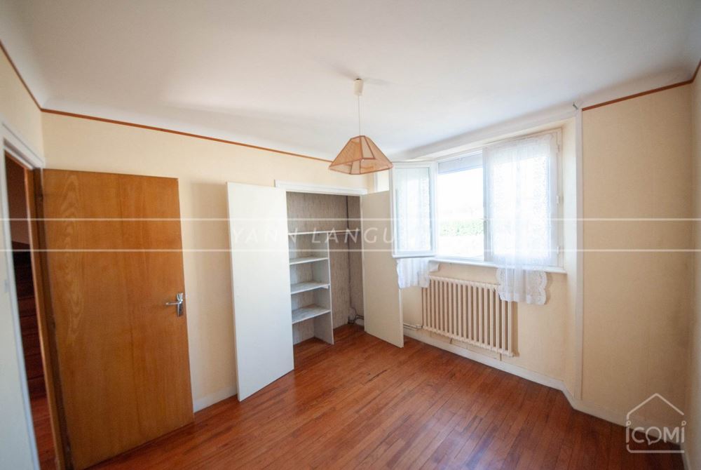 MAISON 140 M² - A RENOVER - GARAGE - PROCHE GARE - 6 CHAMBRES POSSIBLE - PIECE DE VIE 40M² POSSIBLE - TERRAIN 470M² photo 4