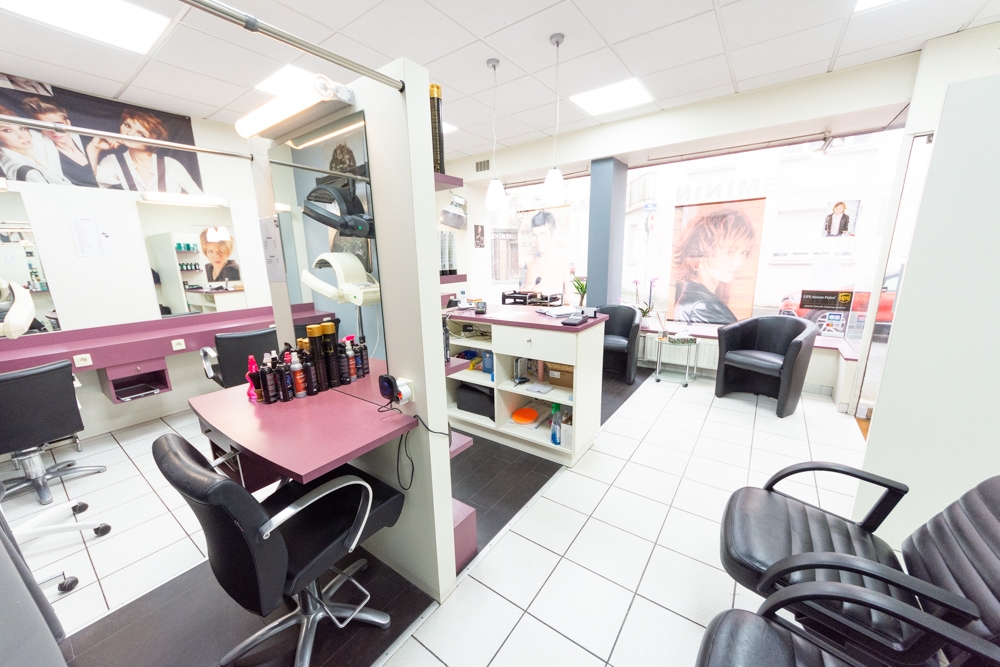 LOCAL COMMERCIAL 49M² AVEC CAVE ET LOCATAIRE EN PLACE - POSSIBILITE DE CHANGEMENT DE DESTINATION photo 5