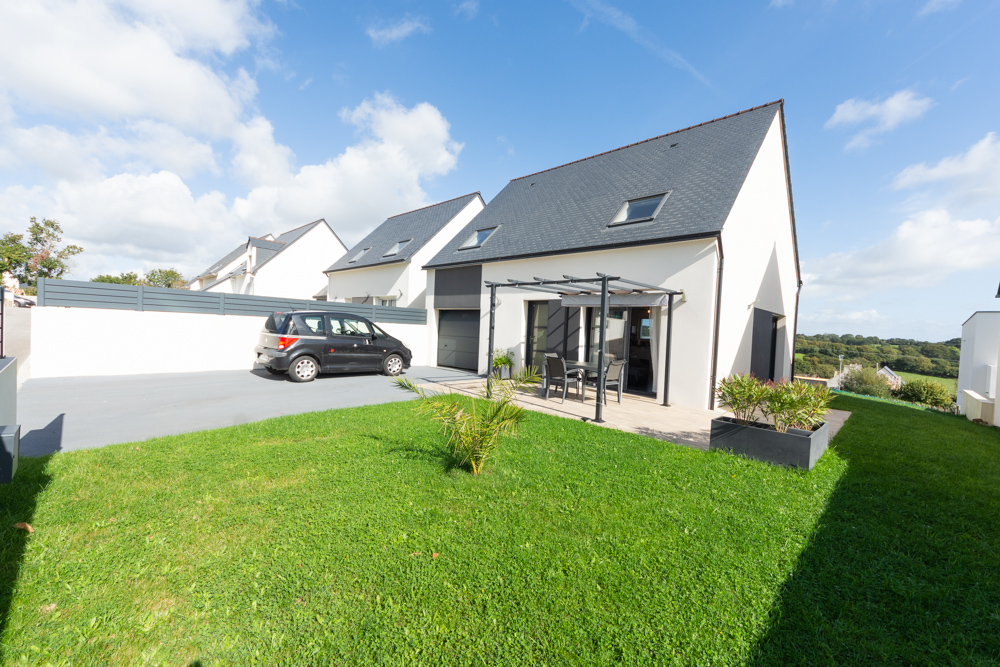 MAISON RECENTE INDIVIDUELLE T5 112M² - 4 CHAMBRES - GARAGE - TERRAIN 320M² CLOS - TERRASSE 34M² - AUCUN TRAVAUX