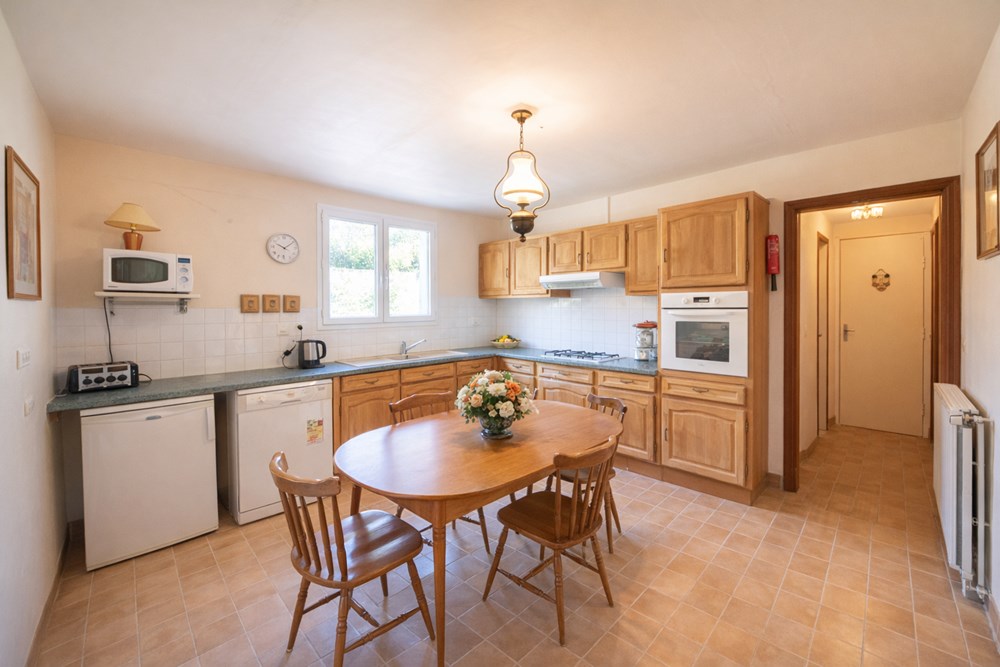 MAISON 4 CHAMBRES 6 POSSIBLES - STUDIO INDEPENDANT - PROXIMITE AXE RN12 - JARDIN 700M² - VIE DE PLAIN-PIED photo 3