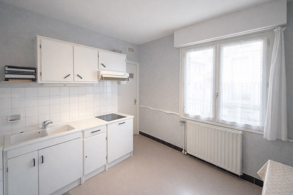 APPARTEMENT T2 DE 60 M² - BALCON EXPOSE SUD-OUEST - PROCHE DE LA GARE - CALME - DALLE BETON photo 3