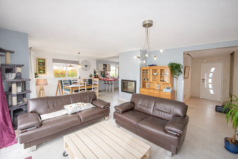 MAISON COUP DE COEUR DE 2011 - 4 CHAMBRES - GRAND JARDIN ARBORE - GARAGE - CALME - RARE photo 2