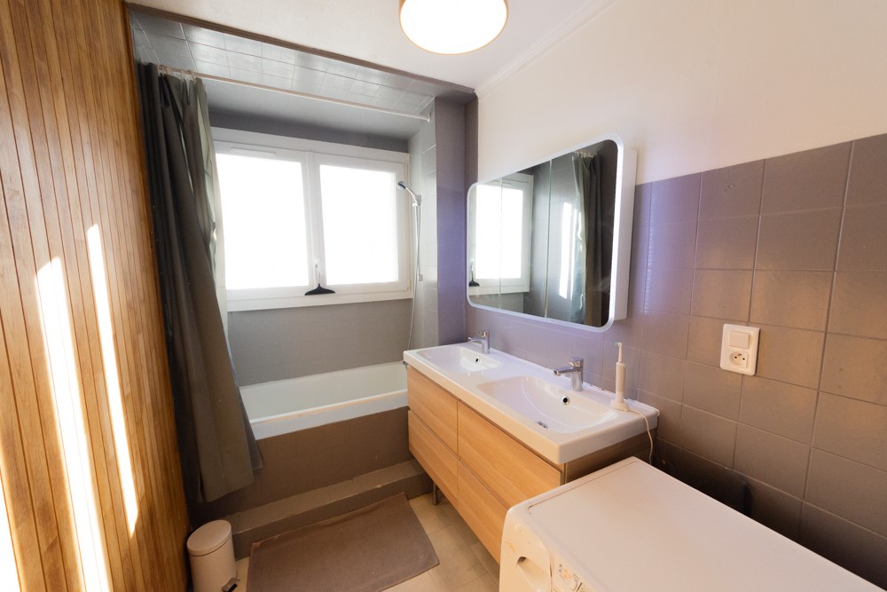 APPARTEMENT T5 - DALLE BETON - EN COLOCATION - CAVE - BON RENDEMENT LOCATIF - 4 CHAMBRES photo 3