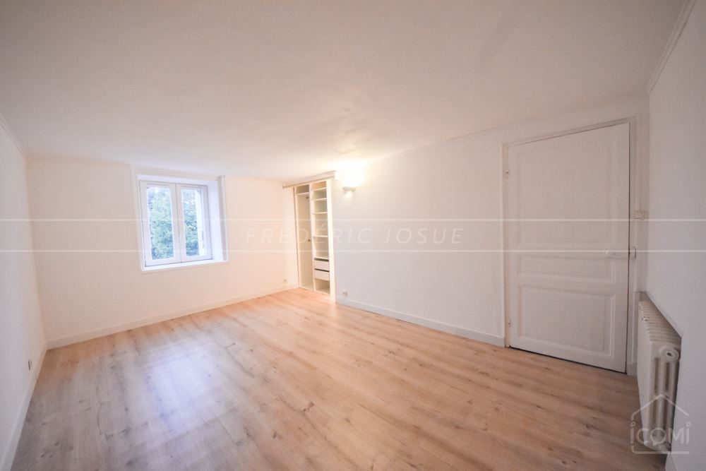 MAISON DE VILLE - ENTIEREMENT RENOVEE - IDEALE INVESTISSEUR - PROCHE TOUTES COMMODITEES photo 4
