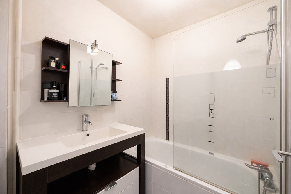 APPARTEMENT - BALCON 6 M² - FAIBLES CHARGES - CHAUFFAGE COLLECTIF - ASCENCEUR - BELLE ORIENTATION photo 5