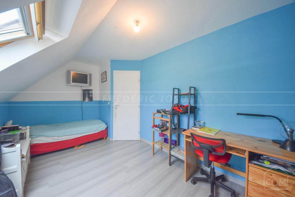 MAISON FAMILIALE RECENTE - BEAU TERRAIN - AUCUNS TRAVAUX - BOURG CALME - 35 MIN DE LORIENT - FORTE DEMANDE LOCATIVE photo 4