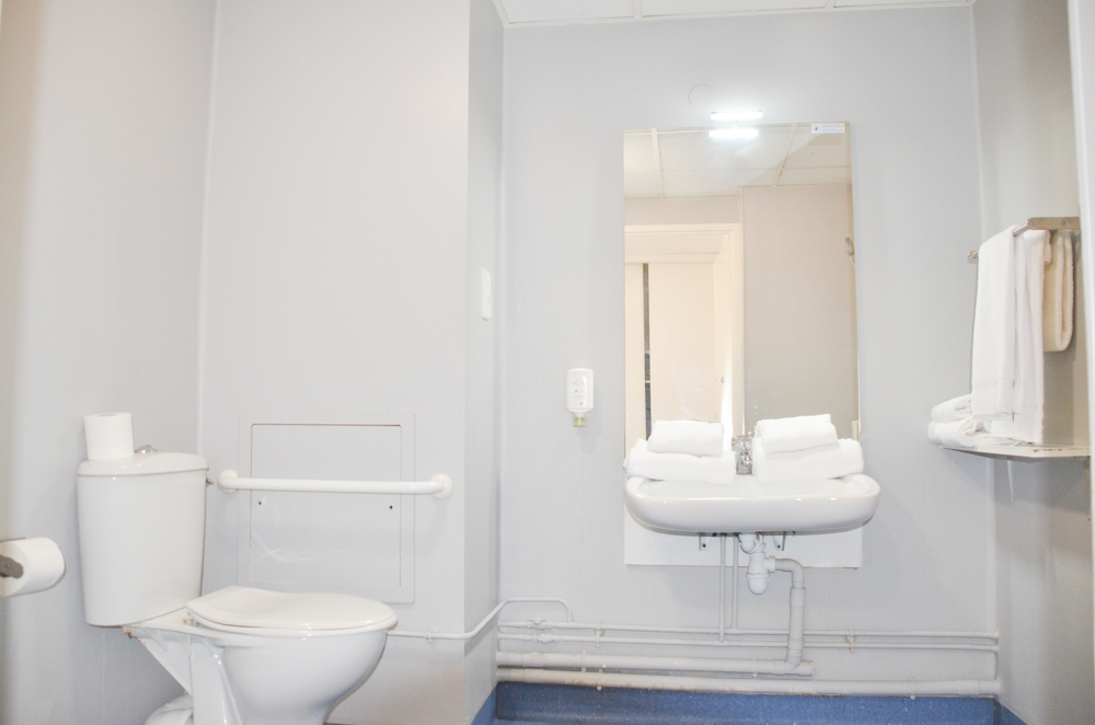 APPARTEMENT T2 37M² MEUBLE - PISCINE - PROCHE COMMODITES - PARKING PRIVE - LIBRE D'OCCUPATION photo 3