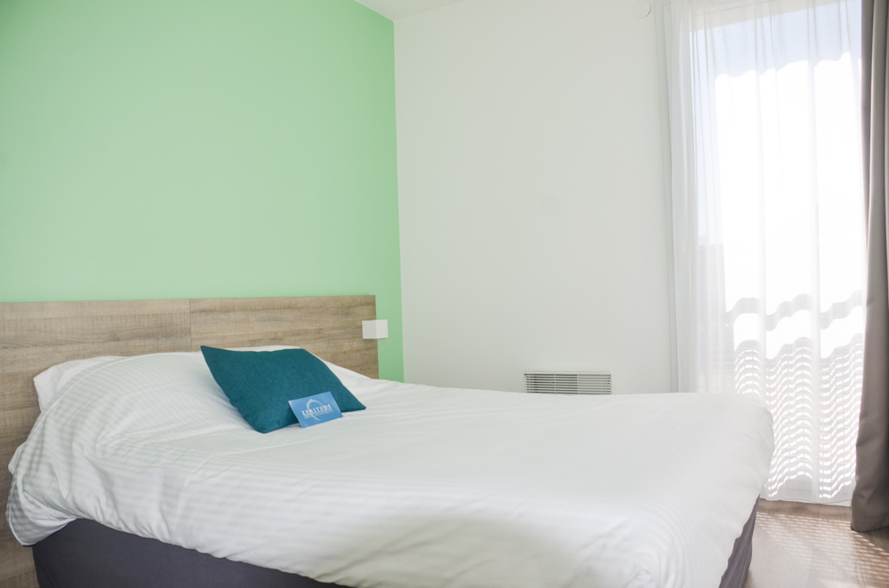 APPARTEMENT T2 34M² MEUBLE - PISCINE - PROCHE COMMODITES - PARKING PRIVE - LIBRE D'OCCUPATION photo 4