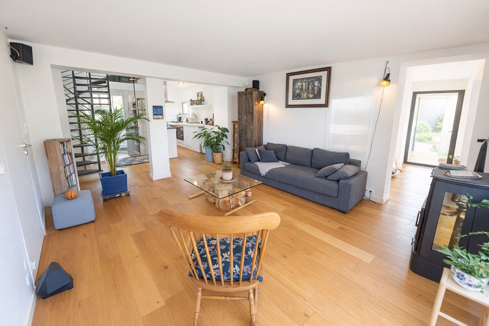 MAISON D'ARCHITECTE 130M² AVEC 2 SUITES PARENTALES - TERRASSE - PARKING - ACCES PMR - ESPACE DETENTE VUE MER photo 2