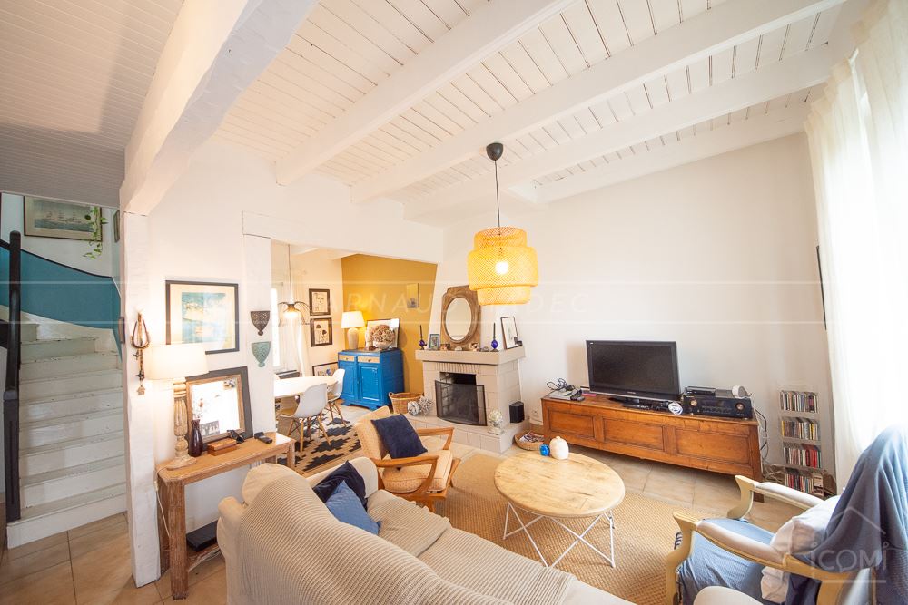 MAISON T6 DES ANNEES 50 - PIECE DE VIE TRIPLE AVEC VERANDA - 4 CHAMBRES - TERRAIN 1000M² photo 5