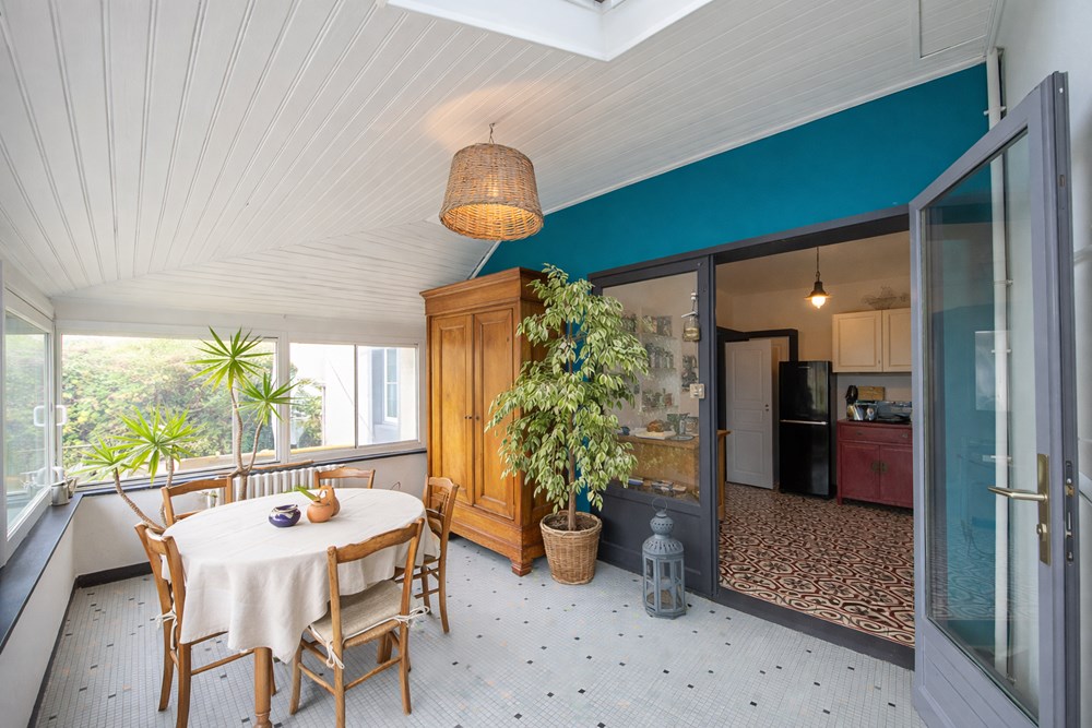 MAISON T6 DES ANNEES 50 - PIECE DE VIE TRIPLE AVEC VERANDA - 4 CHAMBRES - TERRAIN 1000M² photo 5
