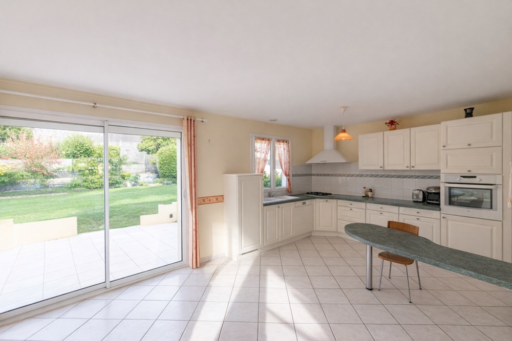 MAISON - 3 CHAMBRES ( POSSIBLE 7) - GRAND JARDIN ARBORE - TRES BEAU POTENTIEL EVOLUTIF - PROCHE BREST / RN12 - ENVIRONNEMENT CALME photo 3