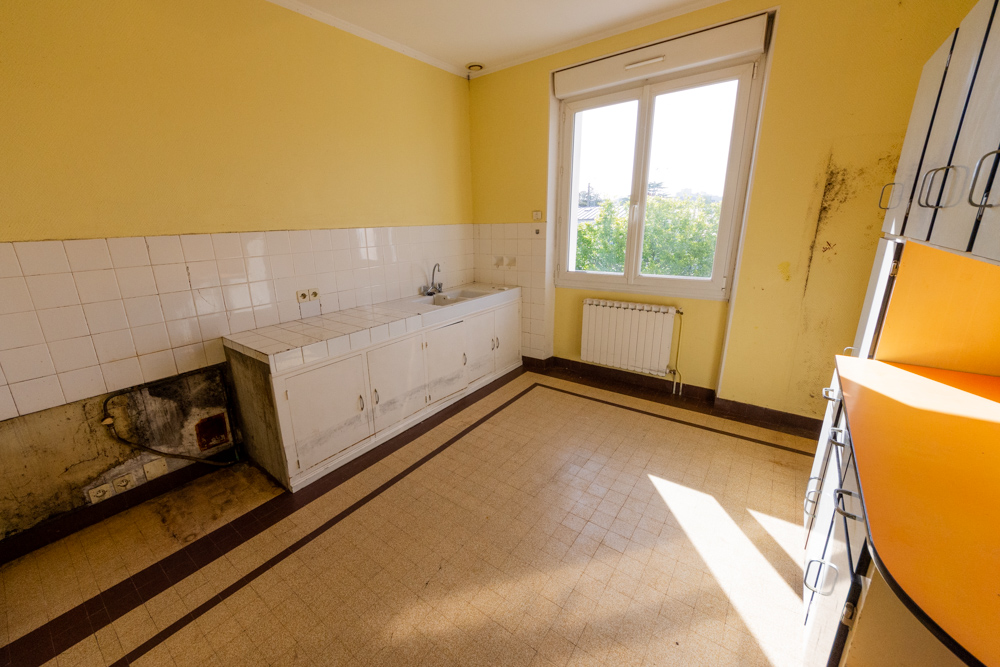 MAISON DE VILLE T5 145M² DE 1953 - 3 CHAMBRES POSSIBLE 4 - GARAGE SUR TERRAIN DE 450M² photo 3