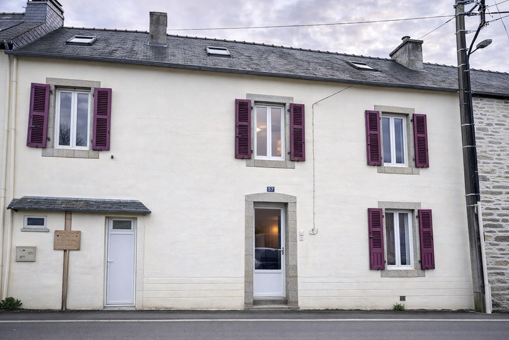 MAISON - 120 M² - RENOVEE - 6 CHAMBRES - JARDIN - COMMERCES ET ECOLES ACCESSIBLES A PIED
