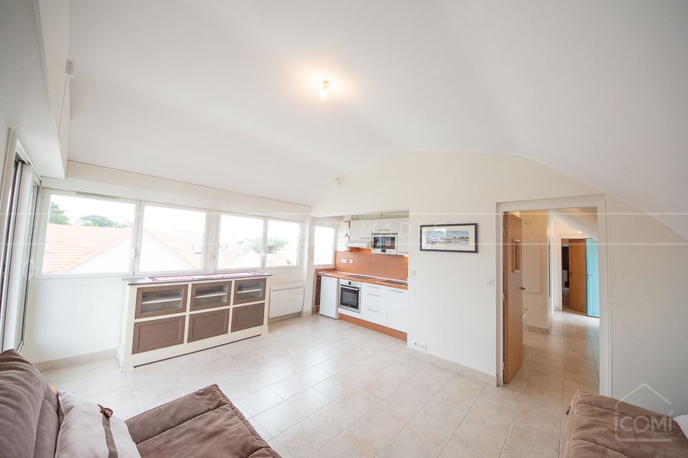 APPARTEMENT T2 - PIECE DE VIE AVEC ACCES TERRASSE - ASCENSEUR - VUE MER - DOUBLE GARAGE (OPTION) - RARE