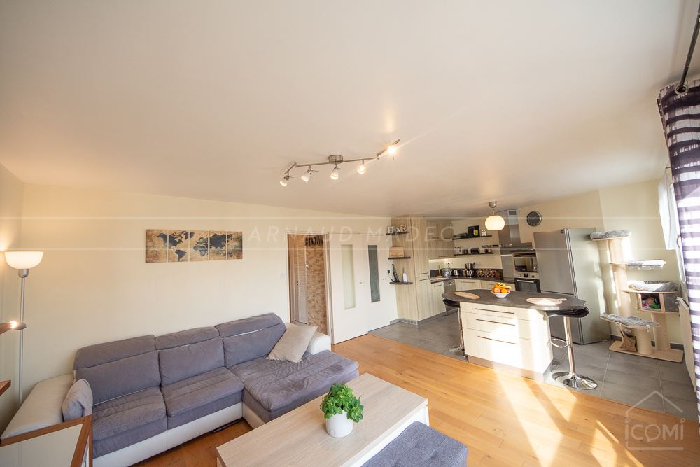 APPARTEMENT T4 - SUPERBE PIECE DE VIE DOUBLE - 3 BELLES CHAMBRES - DERNIER ETAGE - PARKING - AUCUNS TRAVAUX - RARE photo 5