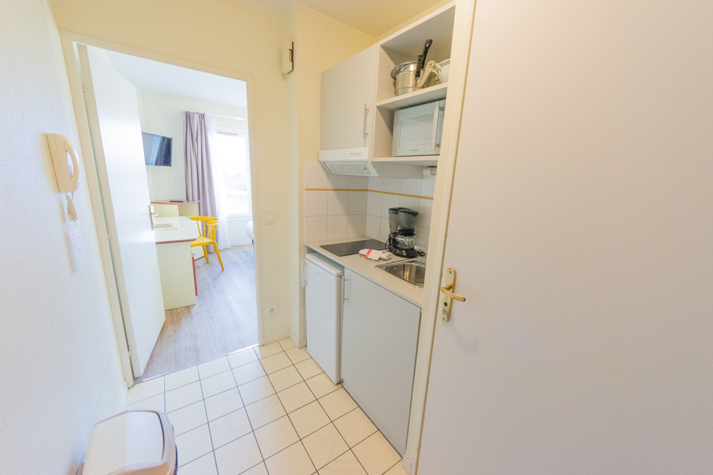 APPARTEMENT T1 21M² AVEC KITCHINETTE ET SALLE D'EAU AU DERNIER ETAGE AVEC ASCENSEUR photo 5