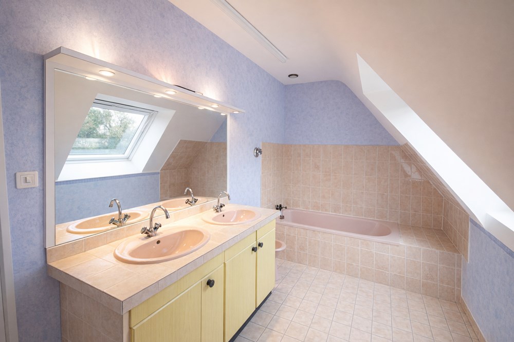 MAISON - 4 CHAMBRES - NON MITOYEN - JARDIN - GRAND GARAGE - CALME - LUMINEUX - PROCHE ECOLES photo 4