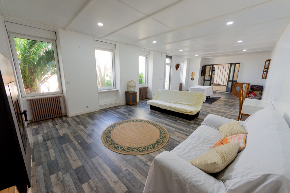 MAISON DE VILLE SPACIEUSE T10 292M² AVEC 7 CHAMBRES - DOUBLE GARAGE - TERRAIN CLOS DE 850M² photo 3