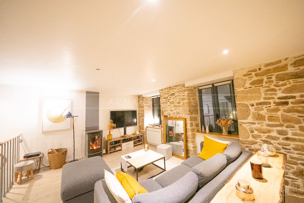 APPARTEMENT DUPLEX T4 - SUPERBE PIECE DE VIE DE 40 M² - 2 BELLES CHAMBRES - DERNIER ETAGE - CHARME - RARE photo 5